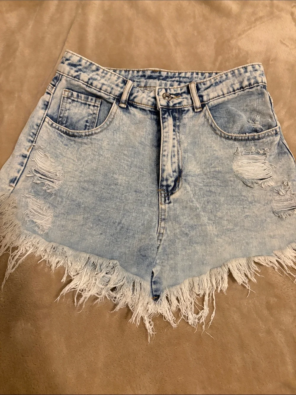 Light Wash Distressed Denim Frayed Shorts